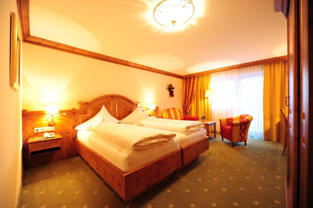 סרפהאוס Hotel Max מראה חיצוני תמונה
