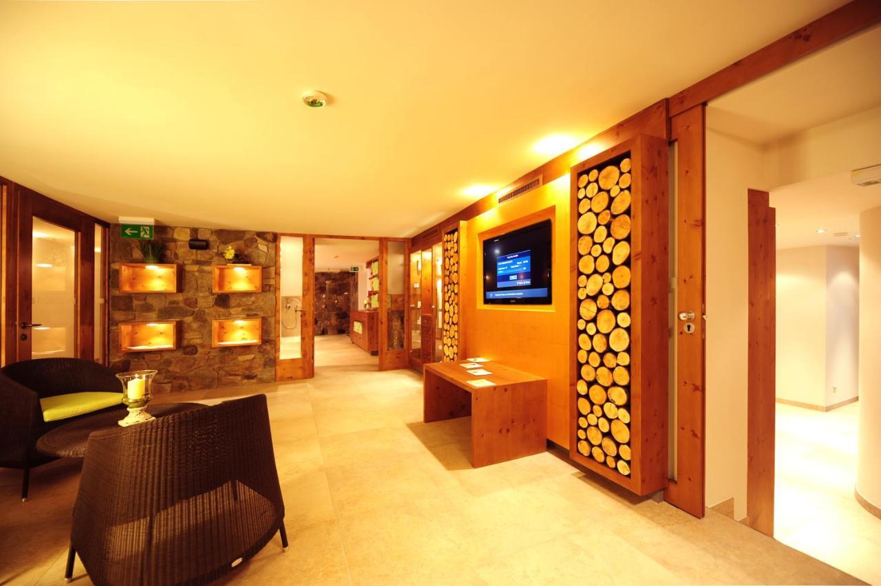סרפהאוס Hotel Max מראה חיצוני תמונה