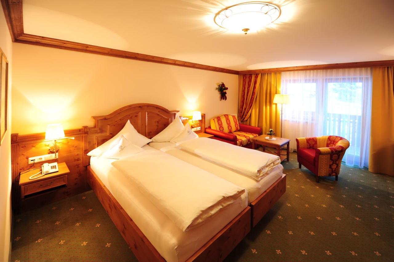 סרפהאוס Hotel Max מראה חיצוני תמונה