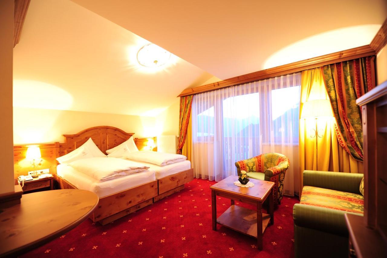 סרפהאוס Hotel Max מראה חיצוני תמונה